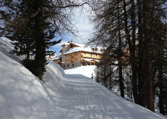アパートホテル Sun Valley ラ・プラーニュ
