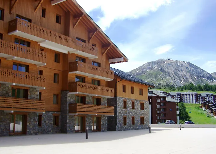 Sun Valley アパートホテル ラ・プラーニュ