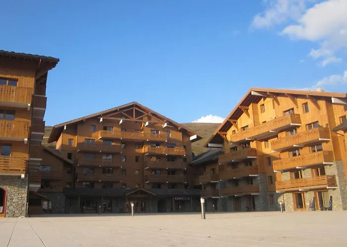 Sun Valley アパートホテル ラ・プラーニュ